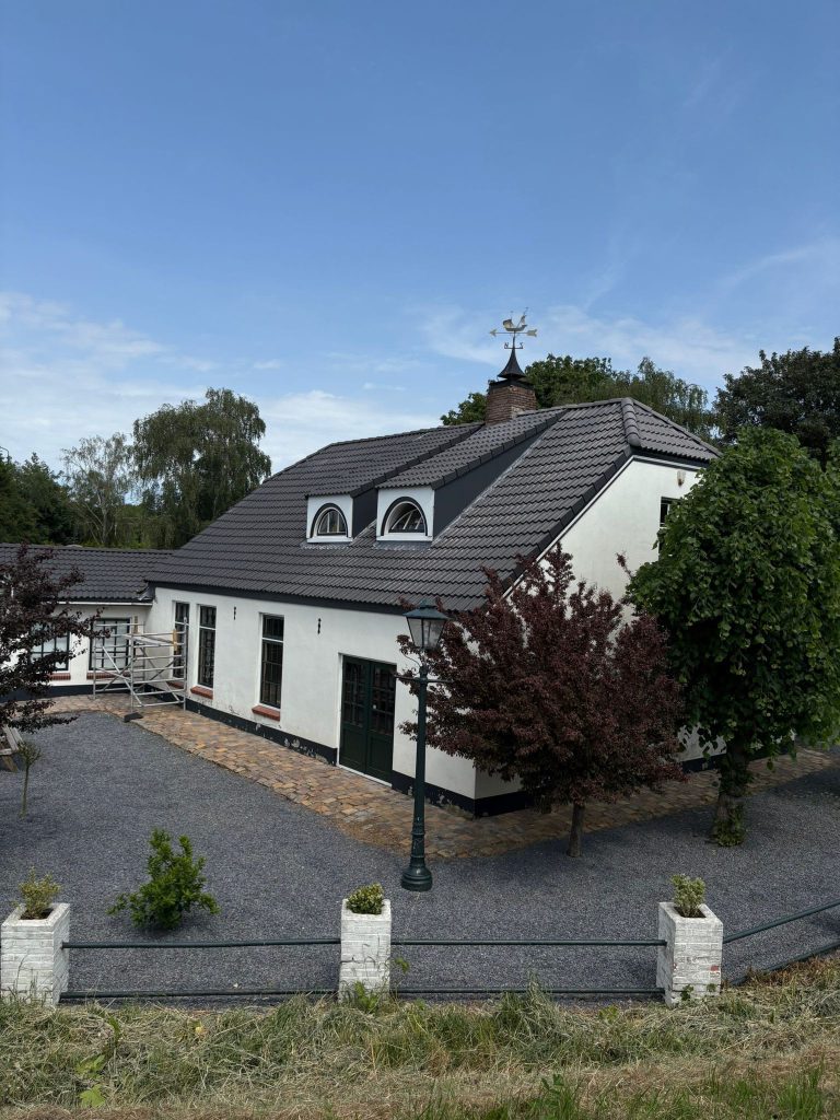 Rieten dak vervangen door volledig nieuw pannendak in Montfoort (3)